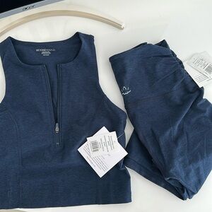Beyond Yoga Navy Set